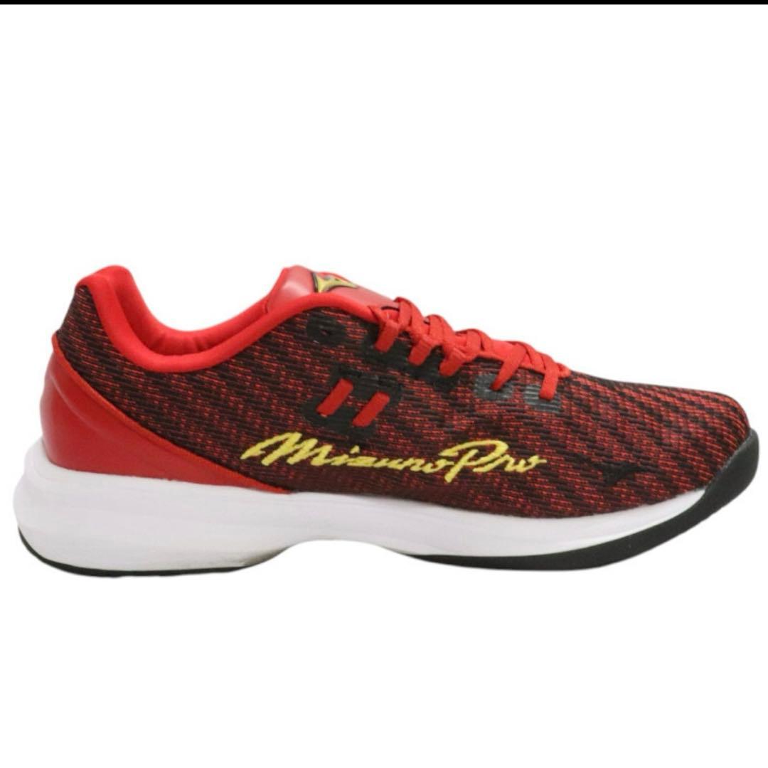 【新品・未使用品】ミズノプロ　トレーニングシューズ レッド×ゴールド 28cm