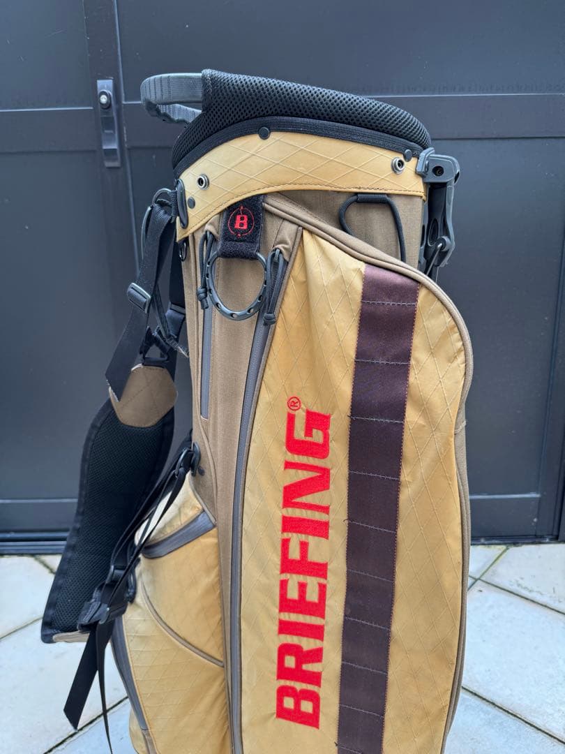 BRIEFING ゴルフバッグ ヘッドカバー3個付￼