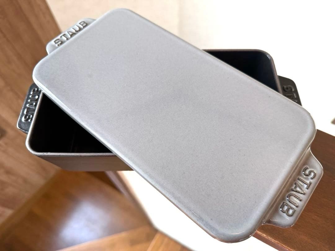 ストウブSTAUB希少廃盤ローフパン/ケーキ＆ブレッドパン新品未使用正規品保証付