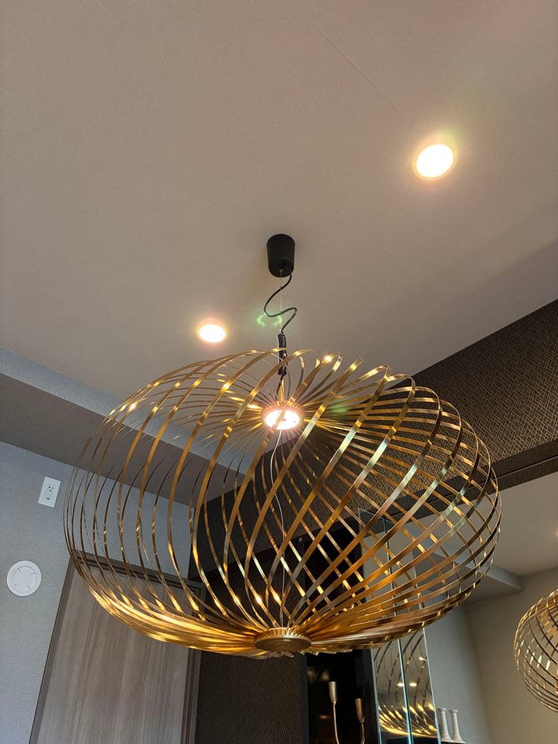 トムディクソン スプリングペンダントライト ミディアム ブラス 展示品 極美品