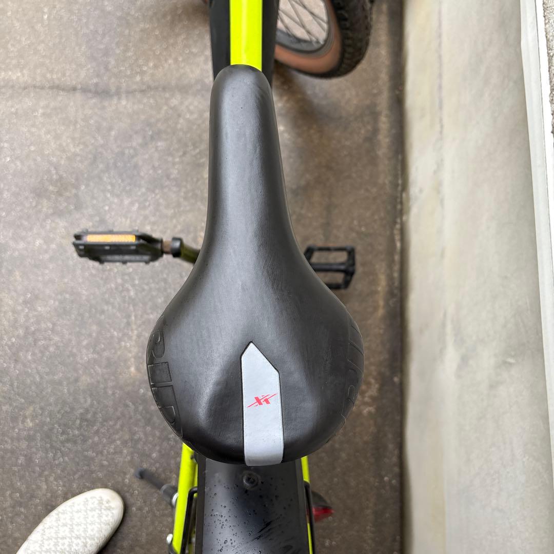 マウンテンバイク　蛍光グリーン asahi