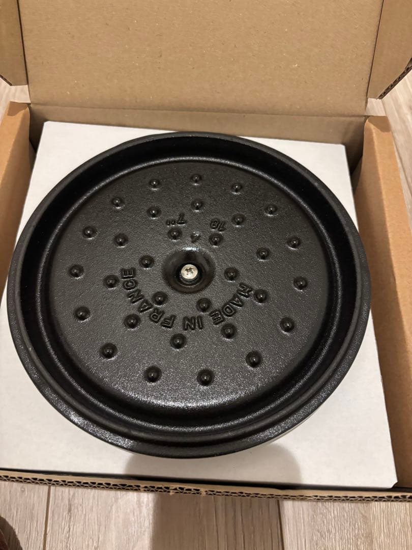 STAUB ココットラウンド＆ Wa-NABE スノーフレークセット