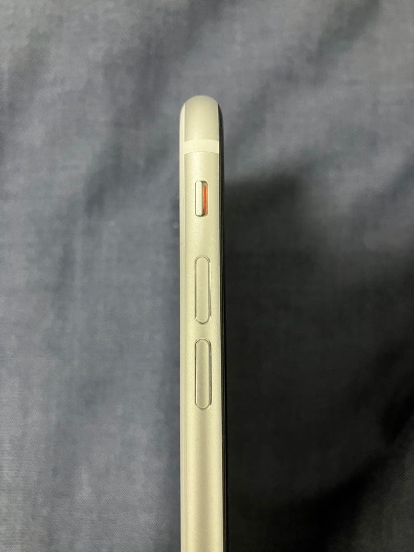 iPhoneSE2 (iPhoneSE 第二世代) 64GB ホワイト