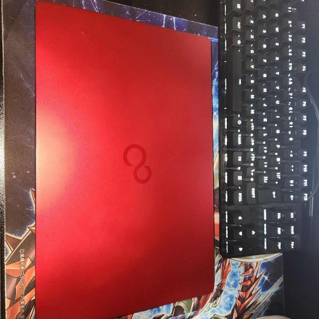 富士通LIFEBOOK レッド