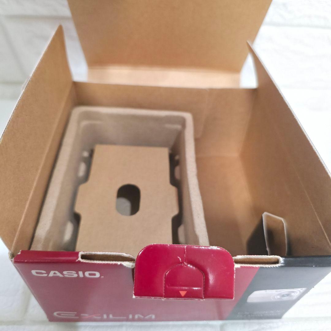 【449】CASIO　EXILIM　EX-Z2000 デジタルカメラ　シルバー