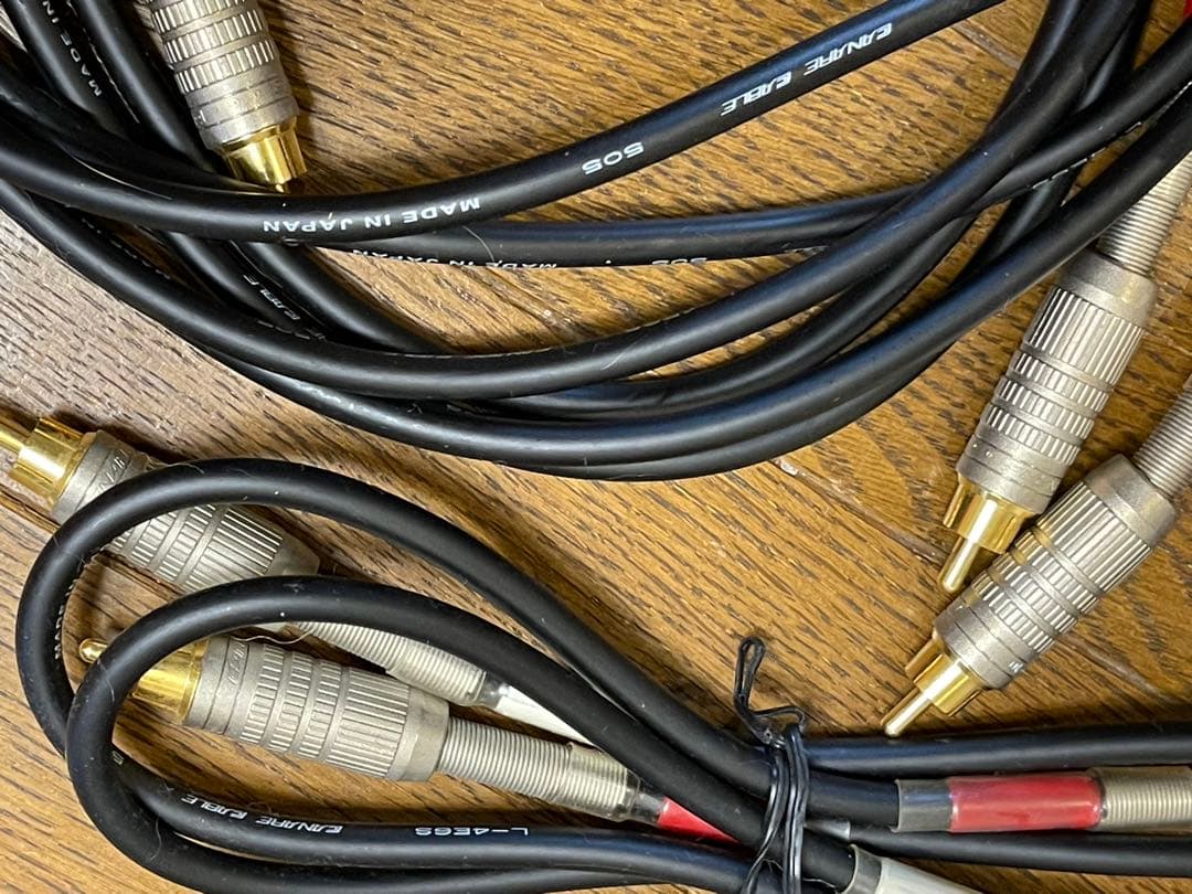 オーディオ ケーブル　プラグ 類　画面全部　映像　カラオケ