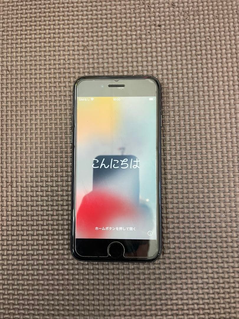 Apple iPhone 7 128GB ブラック本体　SIMフリー