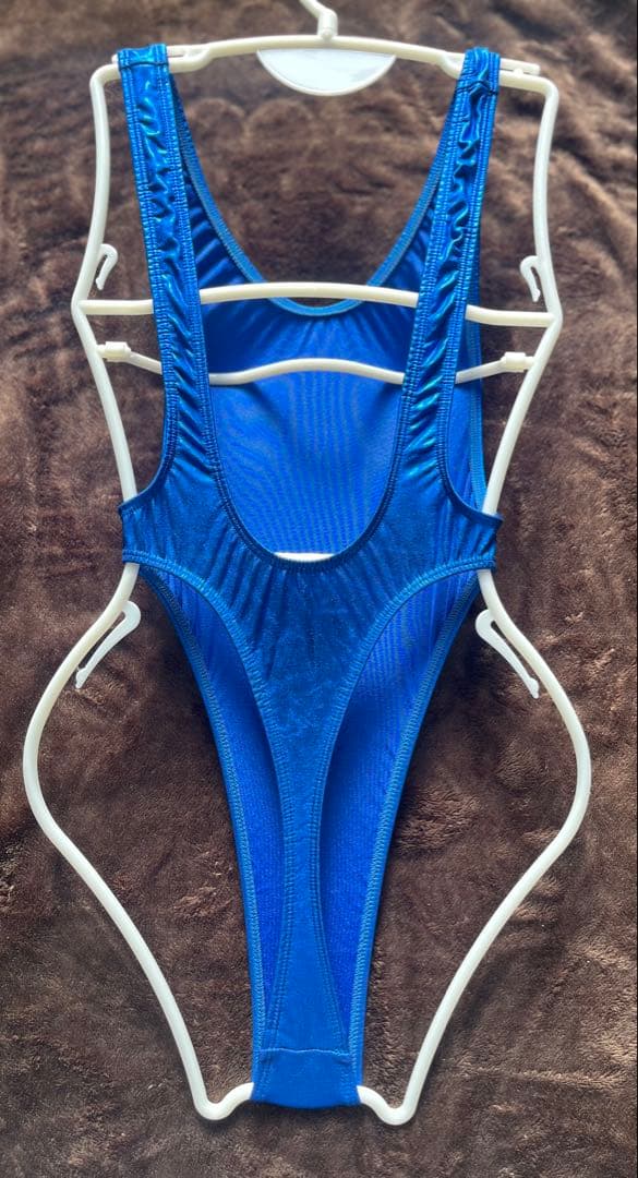 高級感ありハイレグメタリックレオタード