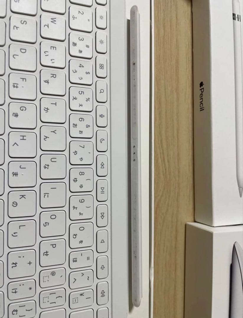 Apple Magic Keyboard Folio ホワイトiPad10世代用