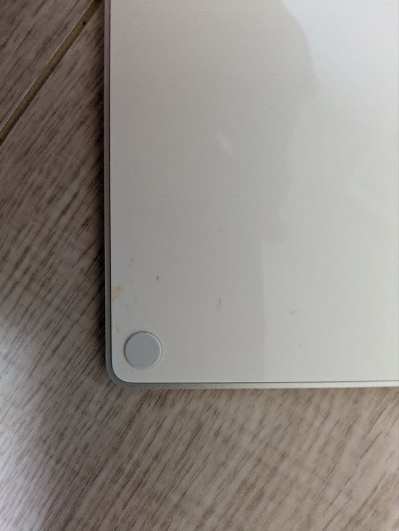 iMac 21.5インチ MRT32J/A