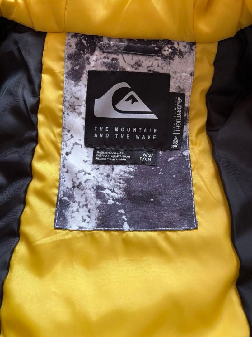 クイックシルバー　子ども用スノーボードウェア