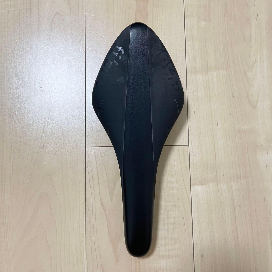 fizik フィジーク ARIONE アリオネ R1 カーボンレール 126mm