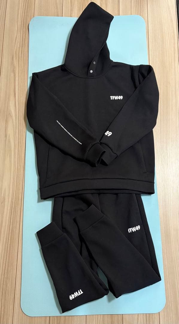 たくぞうさん専用　TFW49 ブラック セットアップ　Lサイズ
