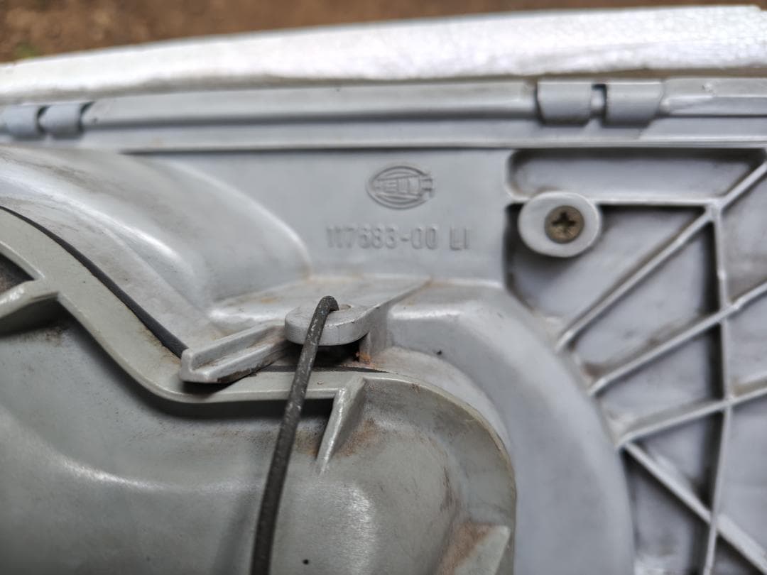 「希少」W123ベンツ　ヘッドライト