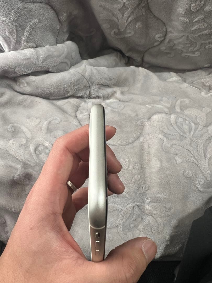 iPhone 11 64GB SIMフリー