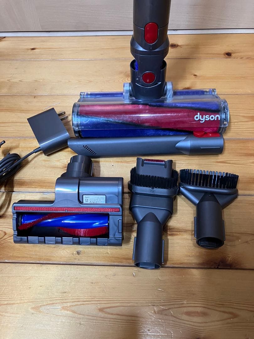 ダイソン Dyson V10（SV12） 動作品　付属品あり