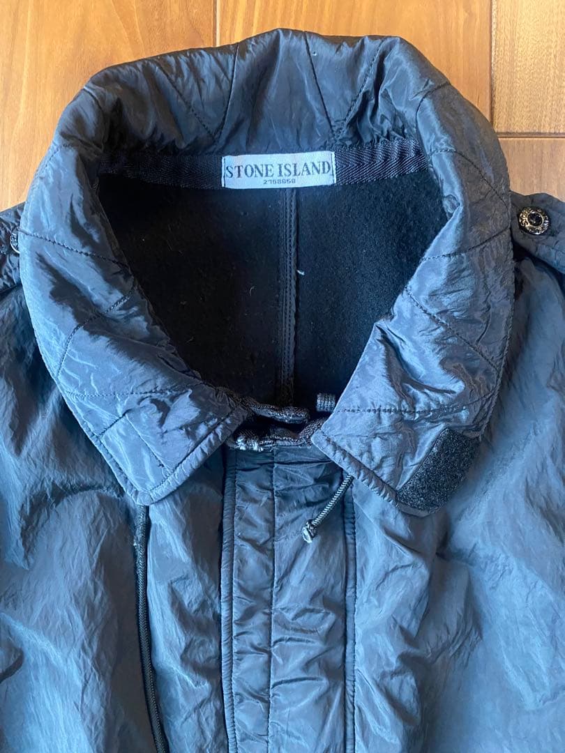 Stone  ブラック ナイロンジャケット