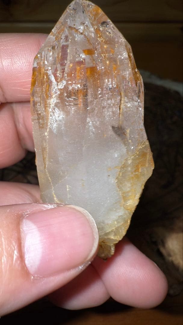 ネパール ガネーシュヒマール ヒマラヤゴールデンヒーラー リモナイト 水晶原石