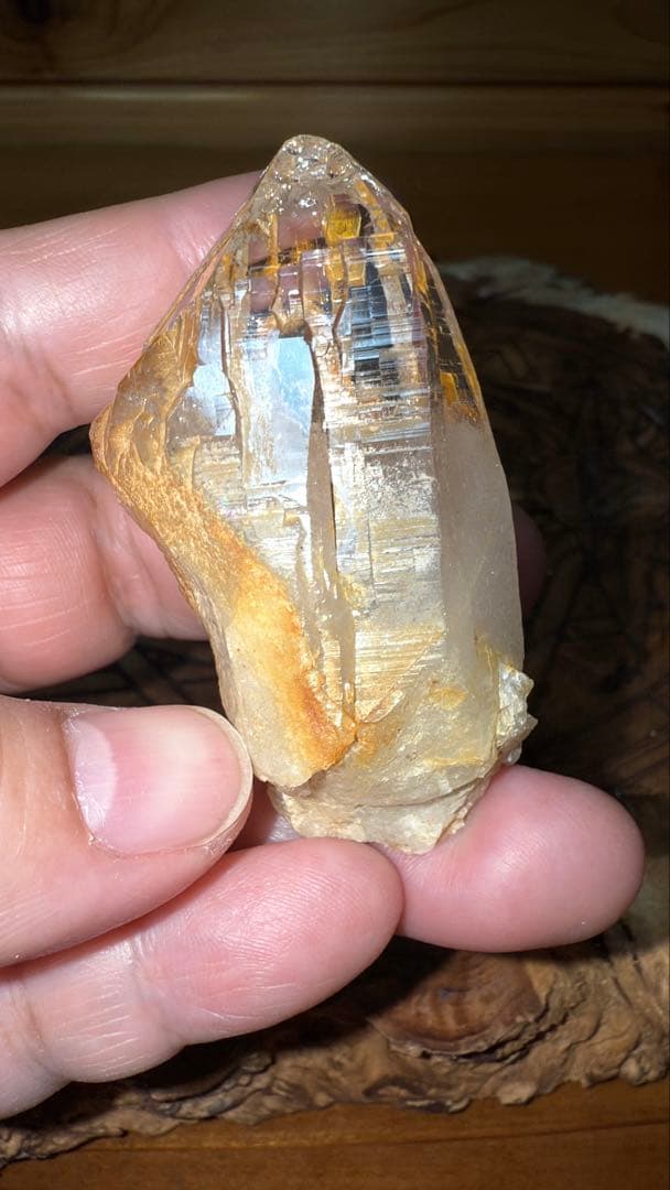 ネパール ガネーシュヒマール ヒマラヤゴールデンヒーラー リモナイト 水晶原石