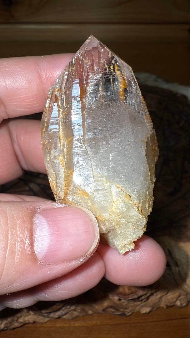 ネパール ガネーシュヒマール ヒマラヤゴールデンヒーラー リモナイト 水晶原石