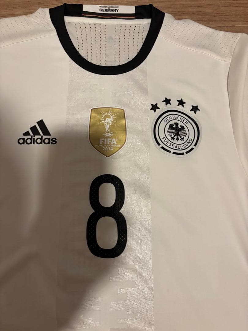 メスト・エジル　ドイツ代表　オーセンティックユニフォーム　adidas