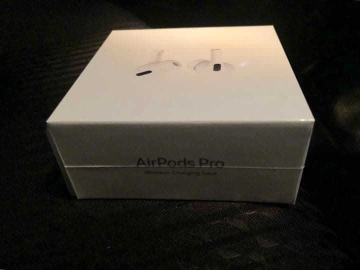 【即日発送】Apple Airpods pro 新品未使用 ワイヤレスイヤホン