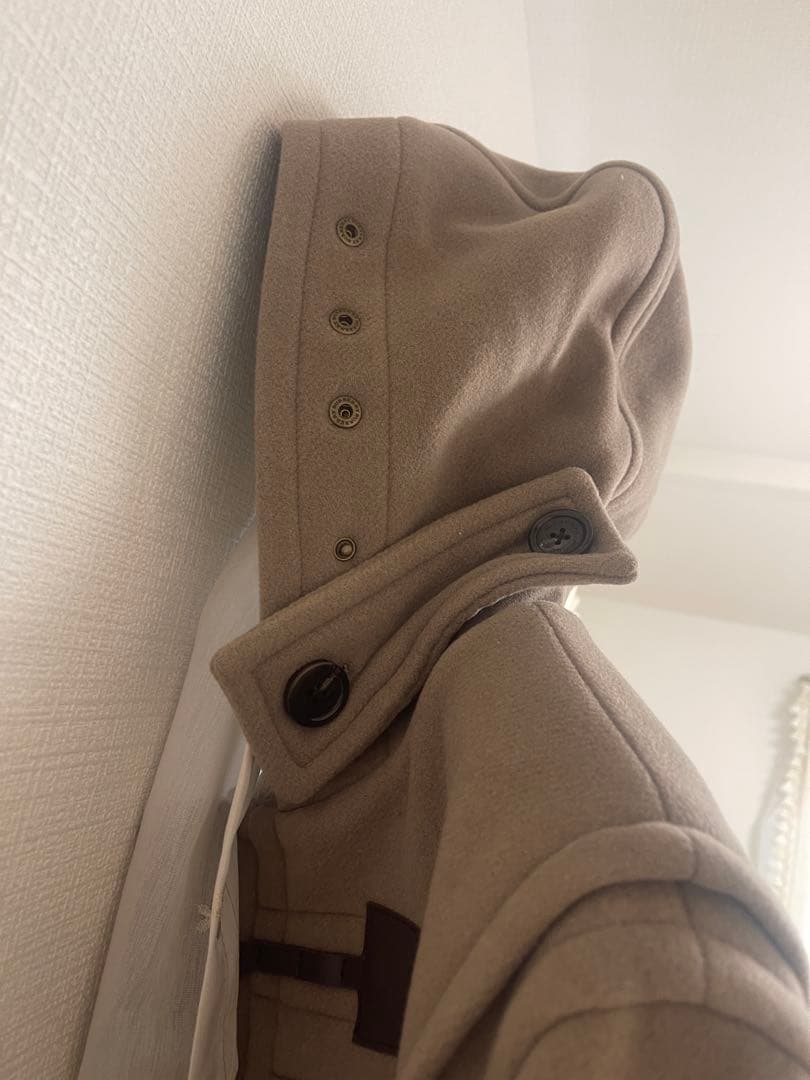 ベージュ ダッフルコート フード付き　バーバリー 美品　半額以下