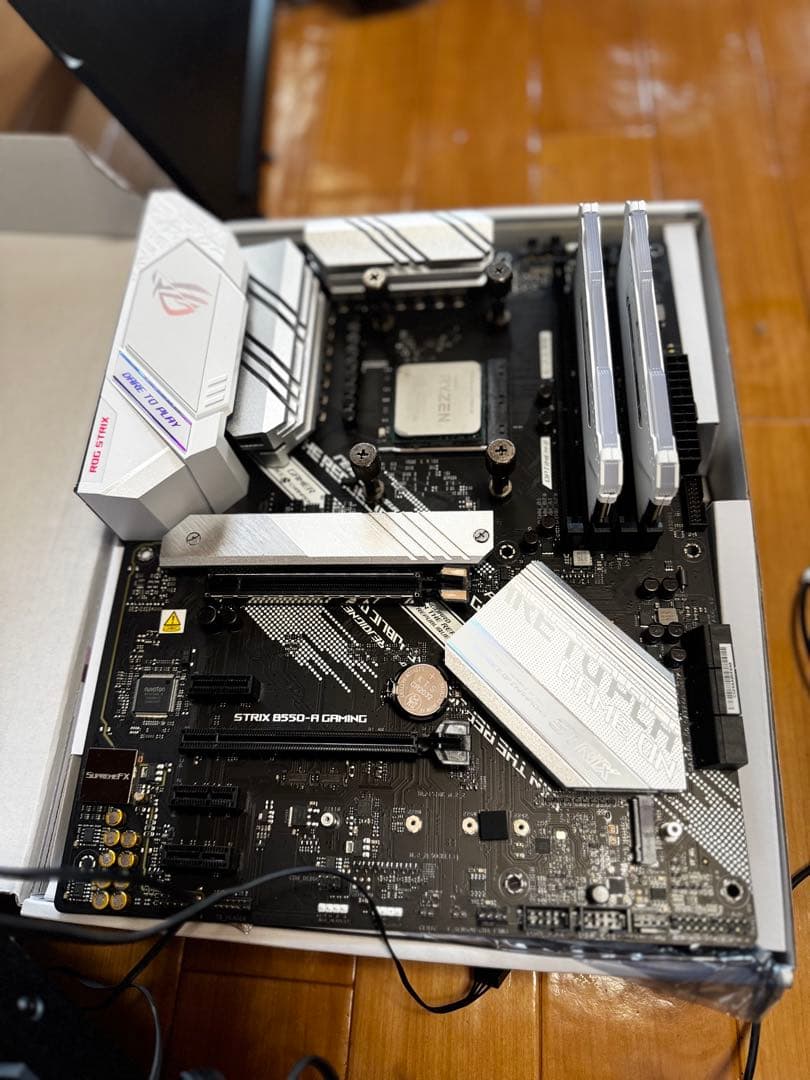 Ryzen 5 5700X3D + B550-A + 32GBメモリ