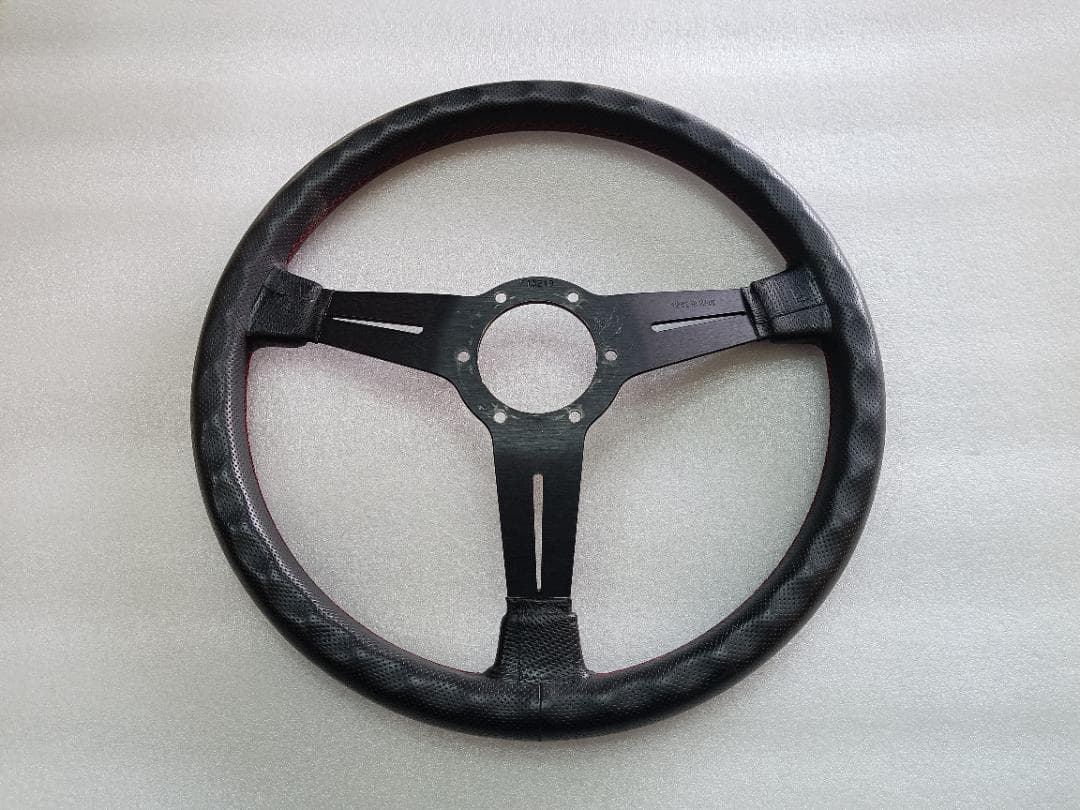 ナルディ NARDI ステアリング ハンドル ホイール 黒 赤 貴重品 3130