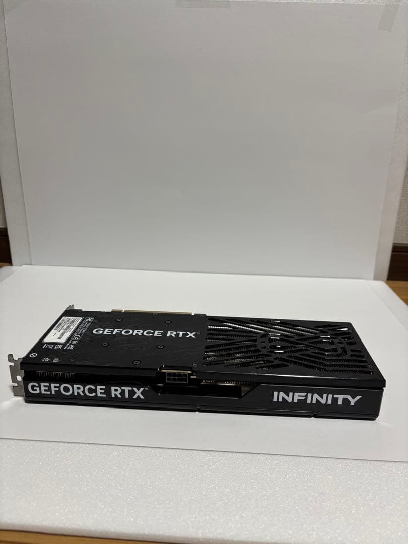 PALIT GeForce RTX 5060 Ti 16GB 中古美品
