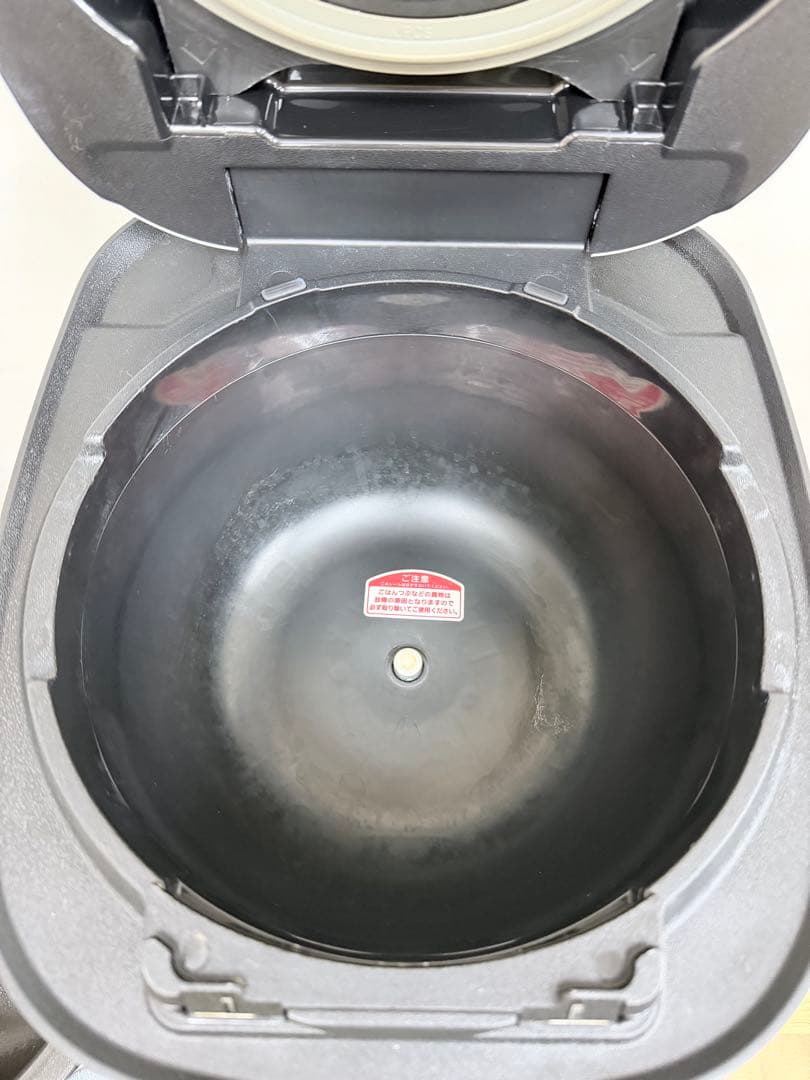 TIGERタイガーIH圧力炊飯器JPC-A101 1.0L 5.5合2018年製