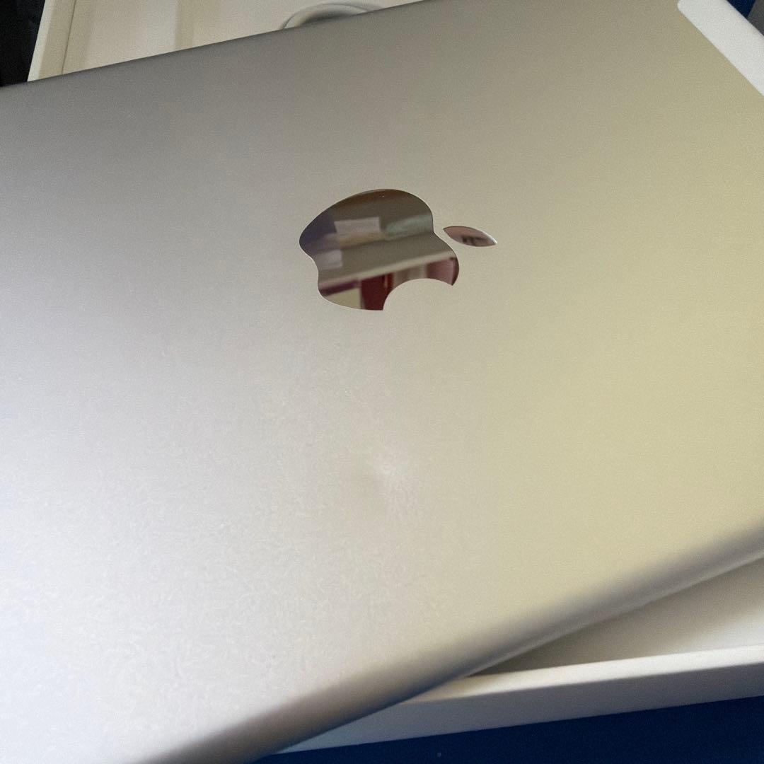 Apple iPad mini 4 シルバー 128GB Wi-Fi セルラー