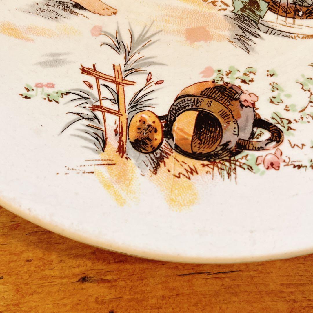 A アンファン・リシャール　可愛いデザートプレート