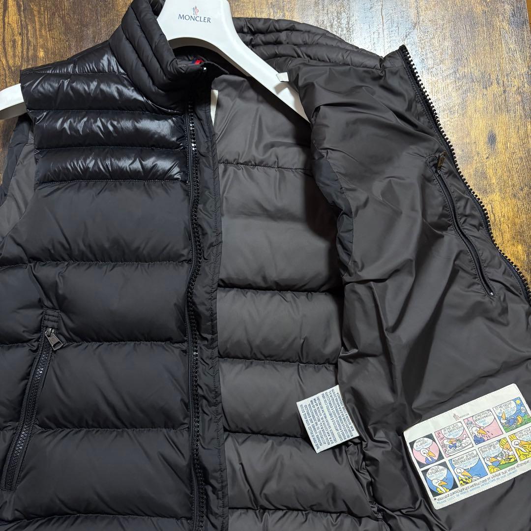 Moncler ブラック ダウンベスト DUPRES デュプレス