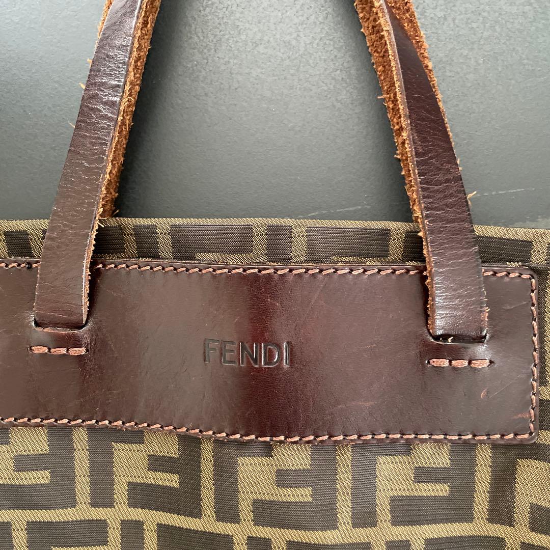 ✨良品✨FENDI フェンディ トートバッグ ズッカ柄 ナイロン 本革 ブラウン