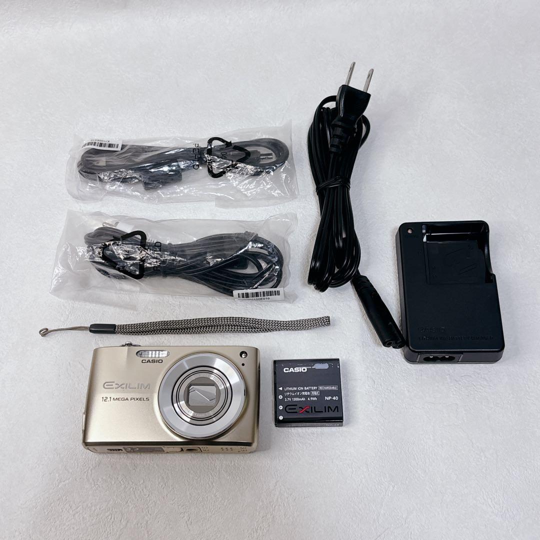 極美品　CASIO EXILIM EX-Z400 12.1MP コンデジ