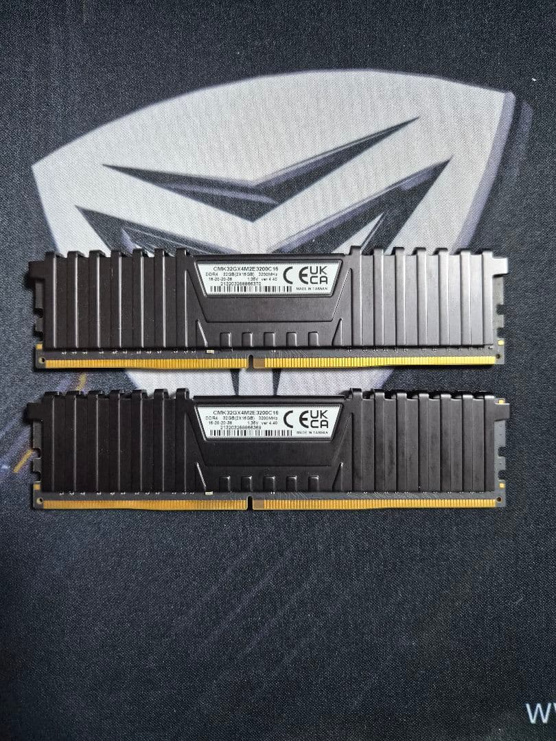 CORSAIR メモリ DDR4-3200 32GB 16GB×2