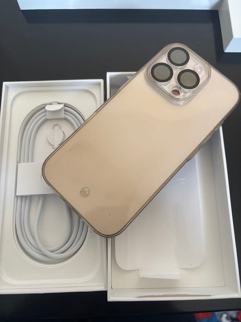 iPhone 16 pro 128GB デザートチタニウム　美品