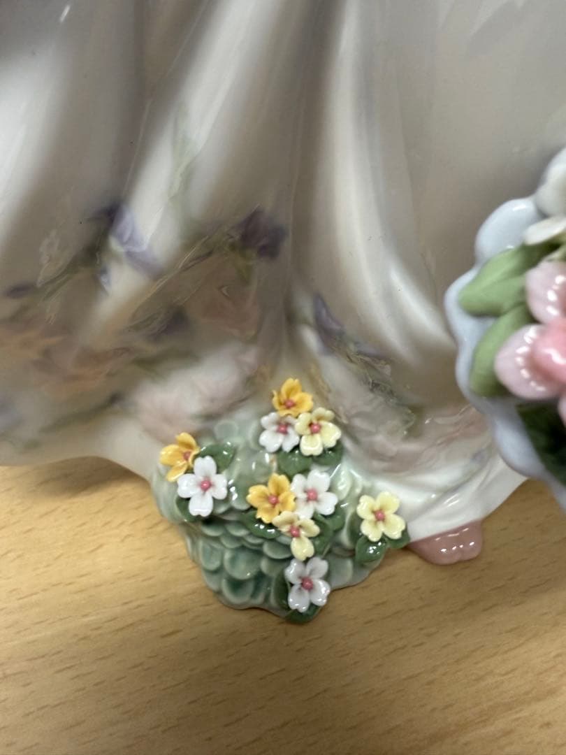 リヤドロ フィギュリン フラワーガーデン 少女　美品