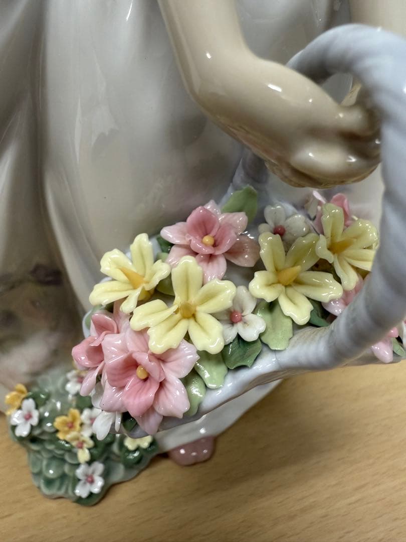 リヤドロ フィギュリン フラワーガーデン 少女　美品