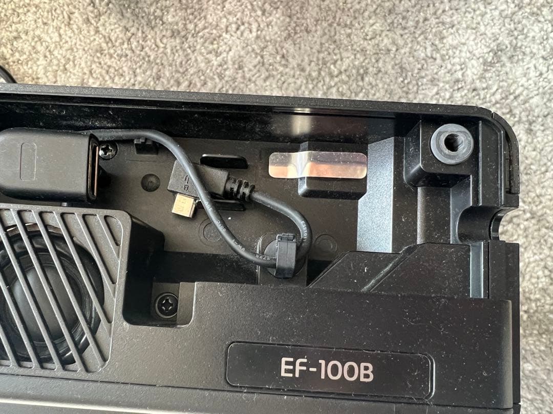 epson ブラック　エプソン　EF-100B プロジェクター　動作確認済み