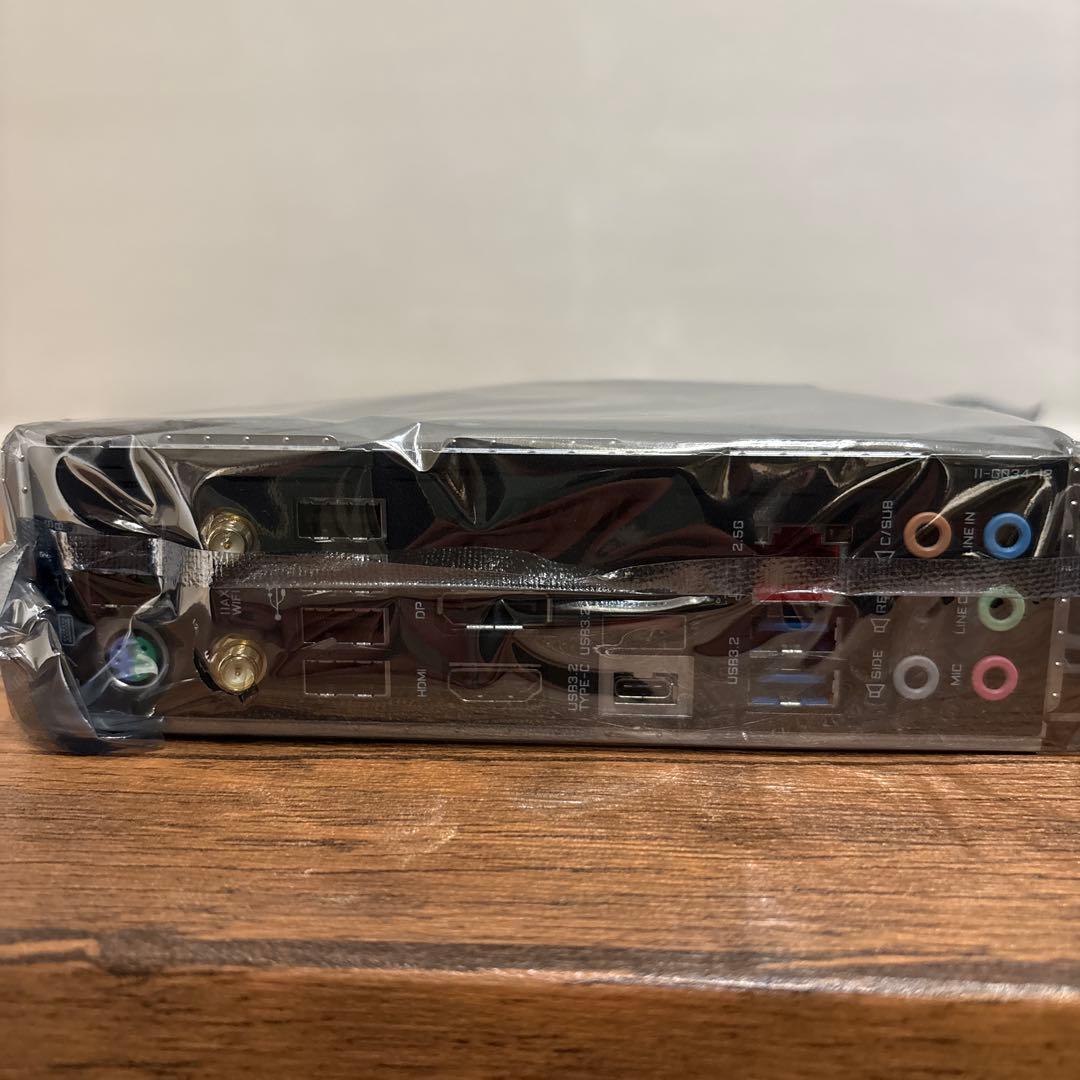 【未開封】GIGABYTE B560M AORUS PRO AX Rev.1.1