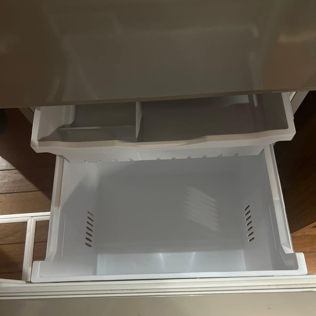 HITACHI 315l 冷蔵庫　一人暮らし使用　 送料込み！値下げ可使用頻度少