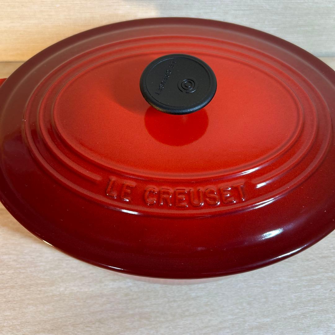 ルクルーゼ　ココットオーバル　25cm チェリーレッド　両手鍋　鍋