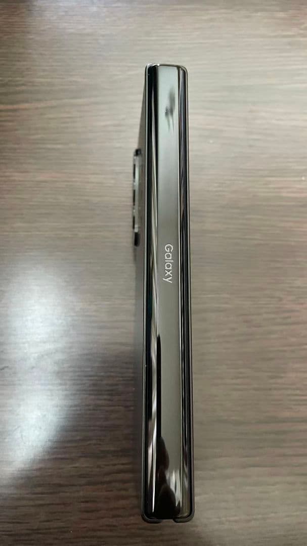 Galaxy Z Fold3 5G docomo 本体【端末保証交換品】