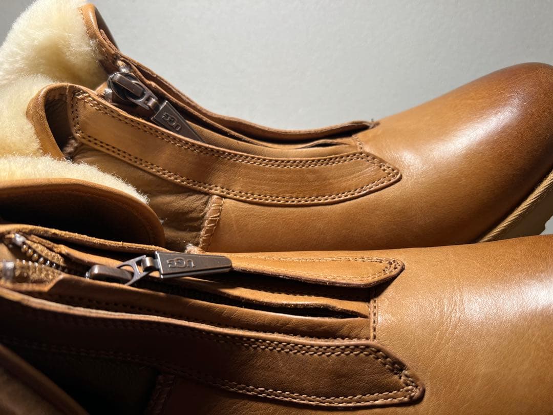 (美品) UGG アグ ジップアップ ムートンブーツ 24cm