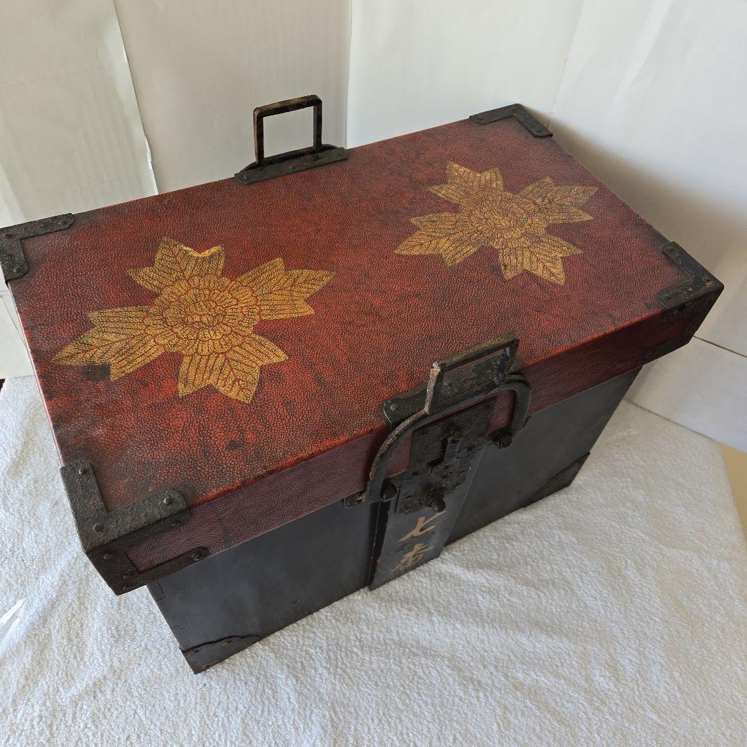 qhemzki3ar8juw964uyjさん専用です　鎧櫃　家紋　背負箪笥　武具