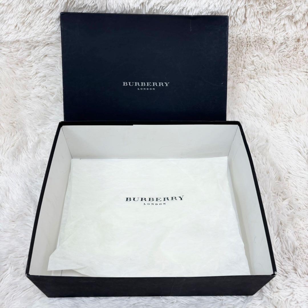 バーバリーロンドン サフィアーノレザー ノバチェック 冠婚葬祭 黒