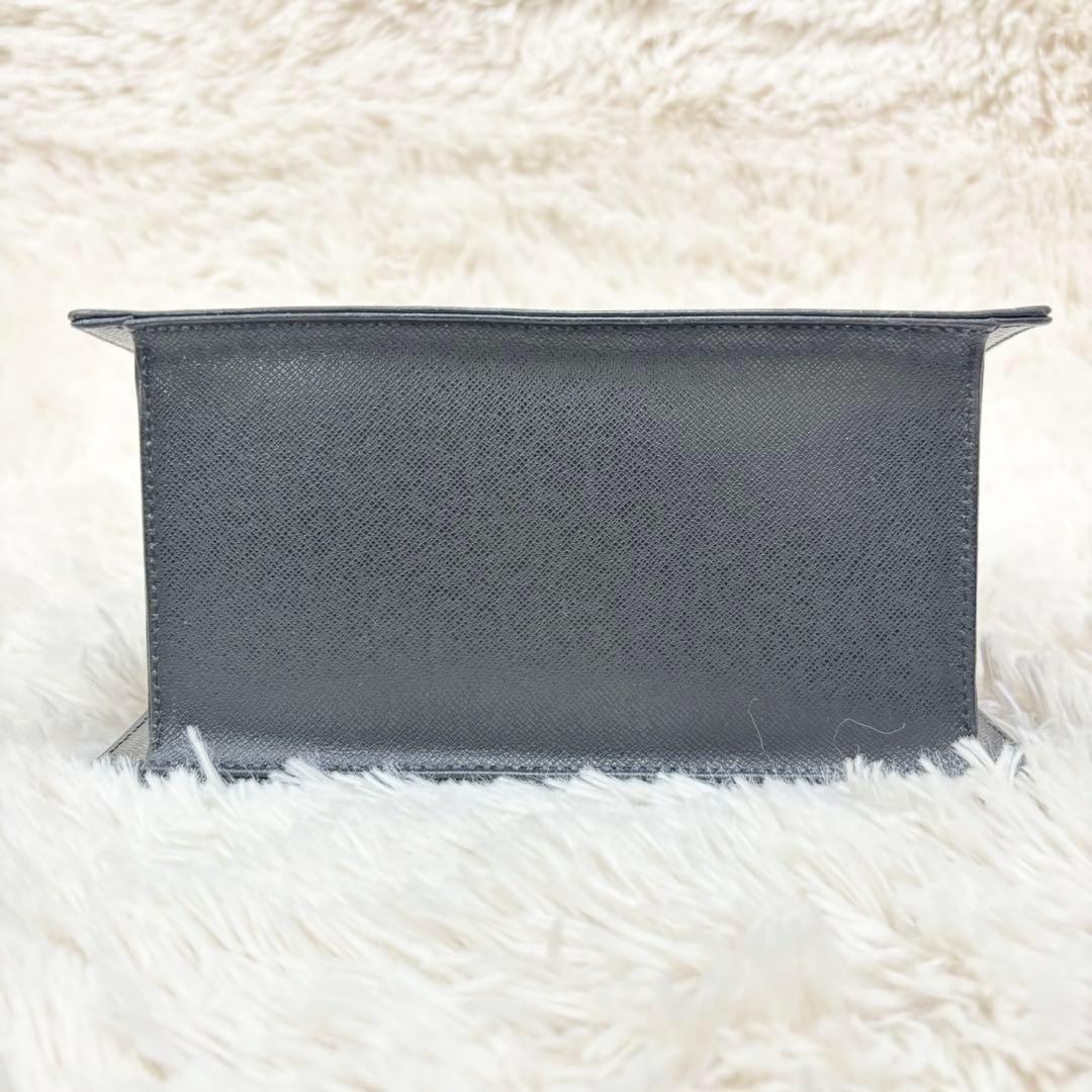 バーバリーロンドン サフィアーノレザー ノバチェック 冠婚葬祭 黒