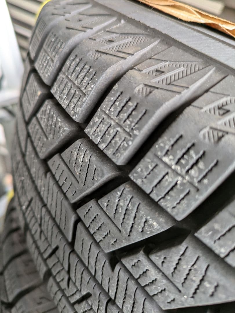 ヨッシー①　14インチ　スタッドレス 　165/65R14